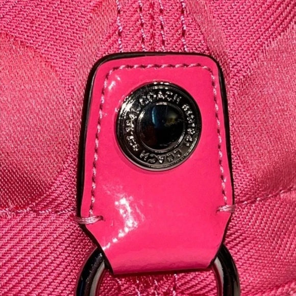 Coach LIKE NEW! Kyra Daisy Hot Pink Tote with Floral Accent Daisy Hangtag - Picture 10 of 14